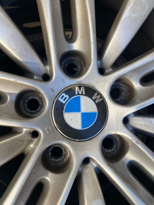 Rodas BMW com pneu