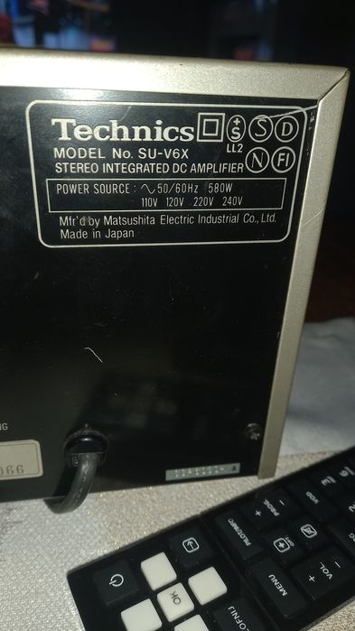 Amplituner Technics SU-V6X