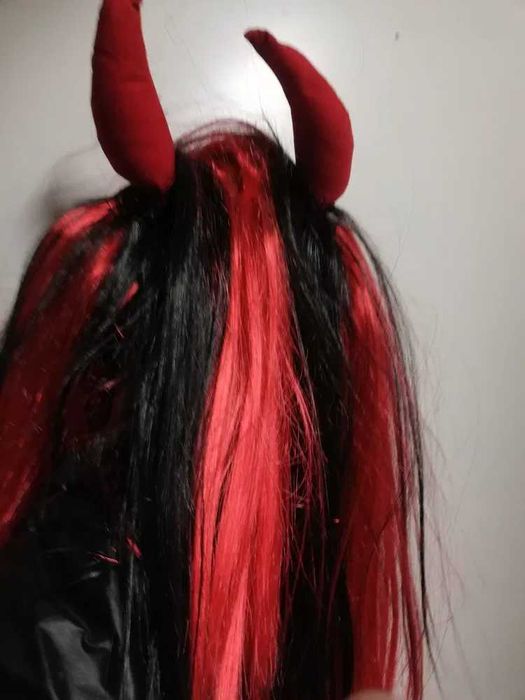 Przebranie , strój , peruka, diablica