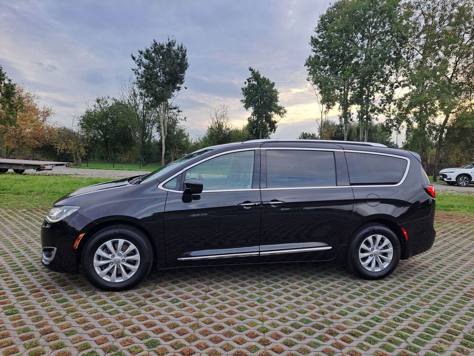 Chrysler Pacifica