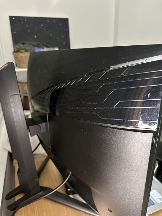 Monitor MSI MAG271CR 144hz curvo