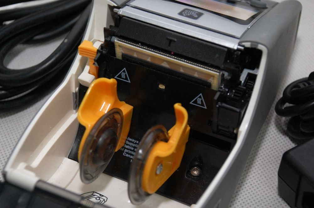 Zebra QLN220 мобільний принтер етикеток чеків WiFi/USB 48мм