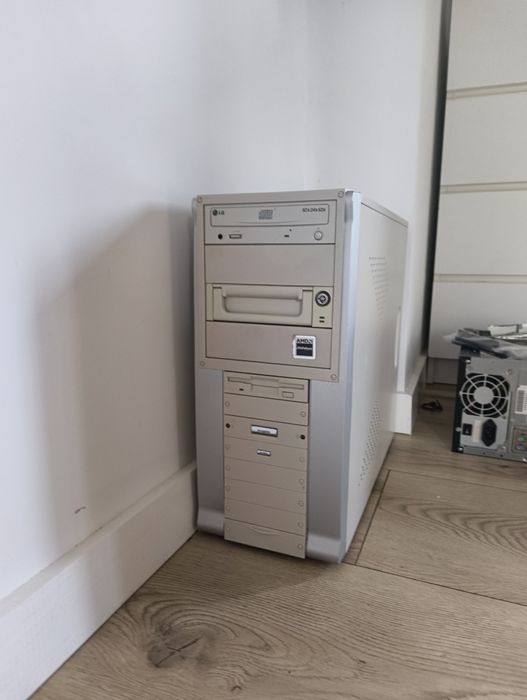 Komputer Retro- Athlon Xp 1700+