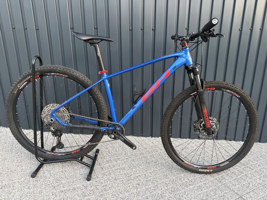 Bicicleta btt bh impecavel