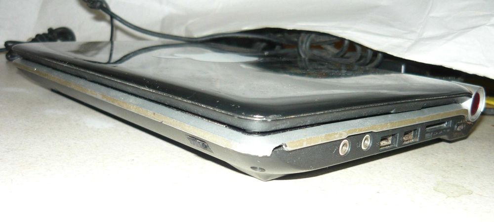 Malutki Laptop Packard Bell 7'' netbook Atom 1.6 GHz 1.5 GB 160 GB