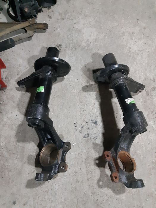 Стойки амортизаторов передние Ланос 1.6