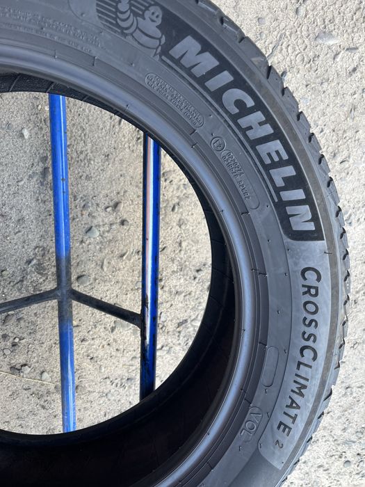 235/55/19 R19 Michelin CrossClimte2 всесезонні 4 шт ціна за 1 шт