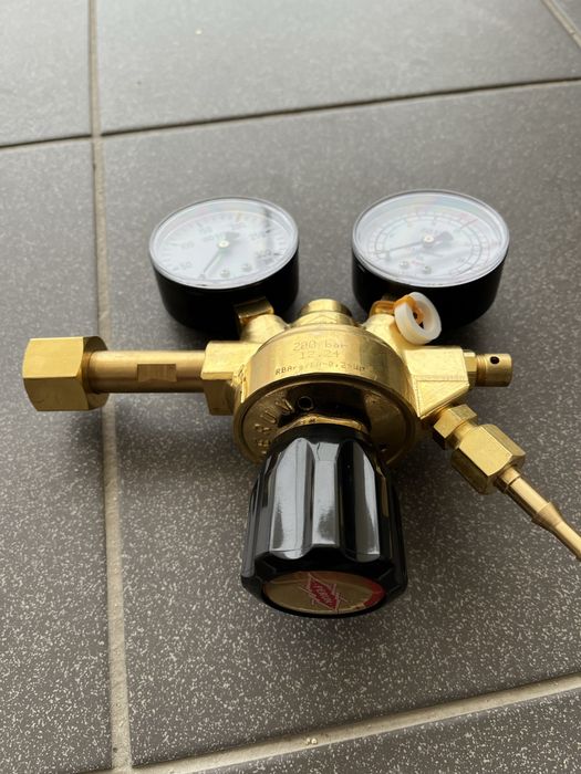 Reduktor Argon/CO2 PERUN