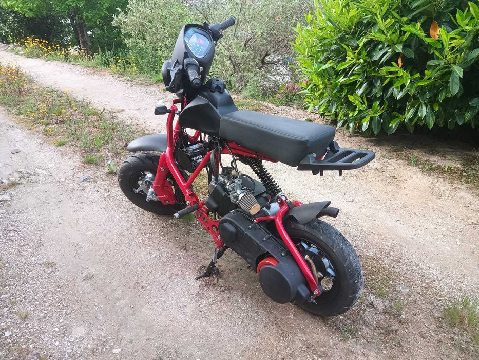 Mota pequena motor Yamaha 125cc