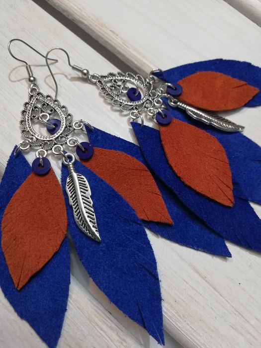 Kolczyki z włoskiej skóry ręcznie wycinane stal boho pióra