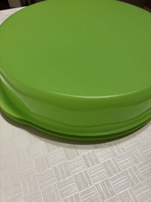 Tupperware для торта та тістечок