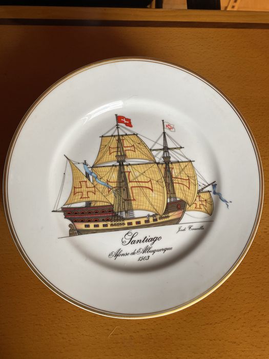 Pratos de luxo 12 Navios dos Descobrimentos Vista Alegre.  26cm