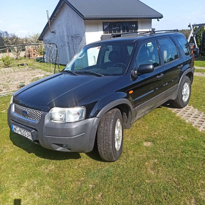Ford Maverick Ford Maverick 3.0 V6 z hakiem i instalacją LPG.