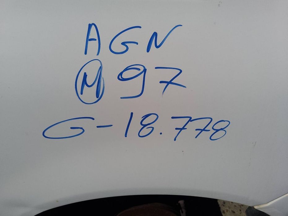 farol direito audi A3 8L
