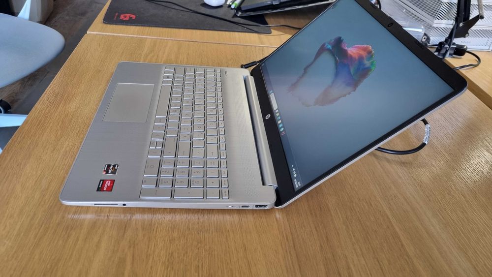 AMD ryzen 5 5500u 12GbRAM; 512Gb NVME; GPU Radeon; 100% operacional