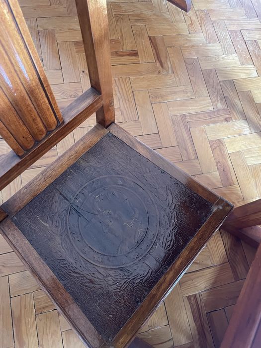 Mesa Extensível com Cadeiras