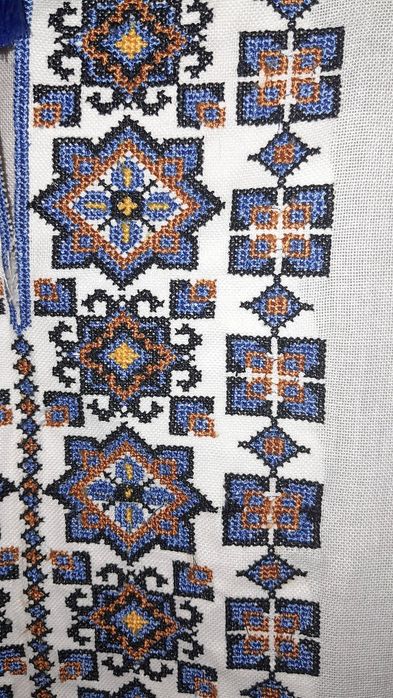 Чоловіча вишиванка б/у