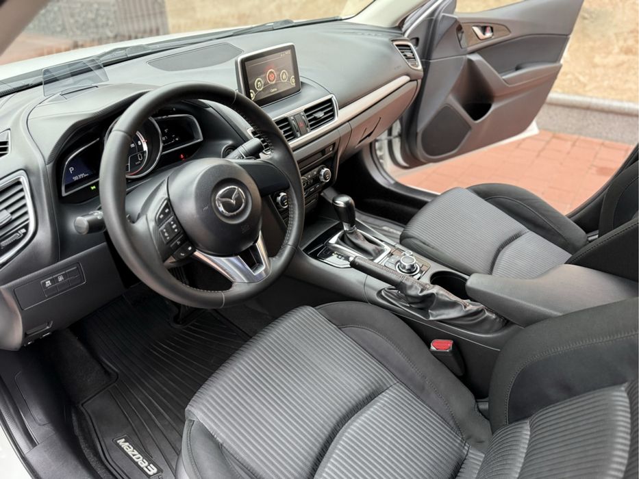 Mazda 3 оренда авто