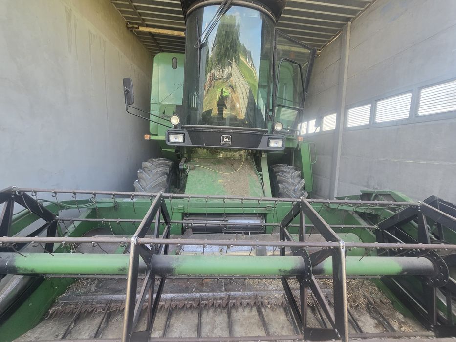 Kombajn zbożowy John Deere 1075 sieczkarnia klima heder 3.60