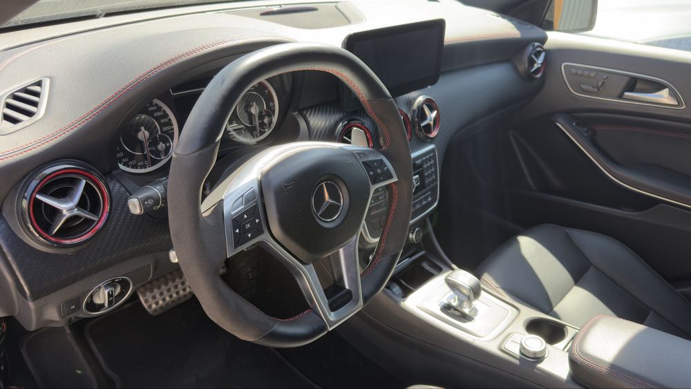 Mercedes  A45 AMG