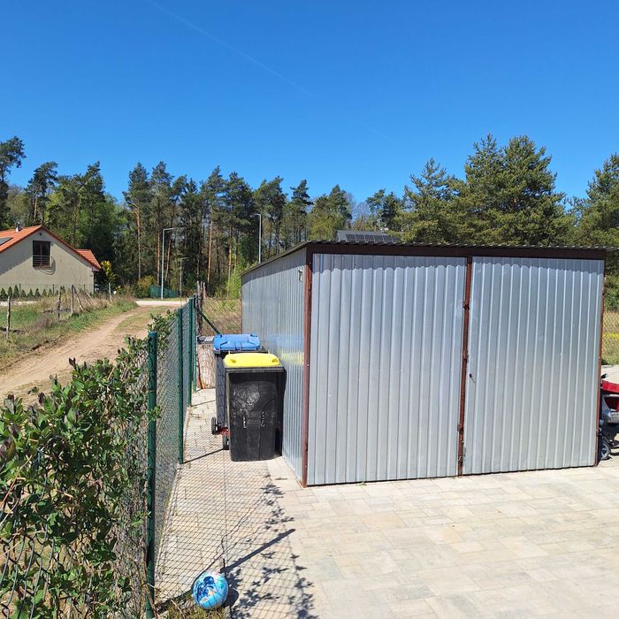 Garaż 3x5 m - używany