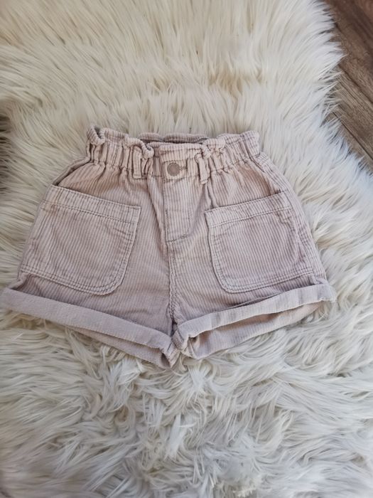 Spodenki Zara 104