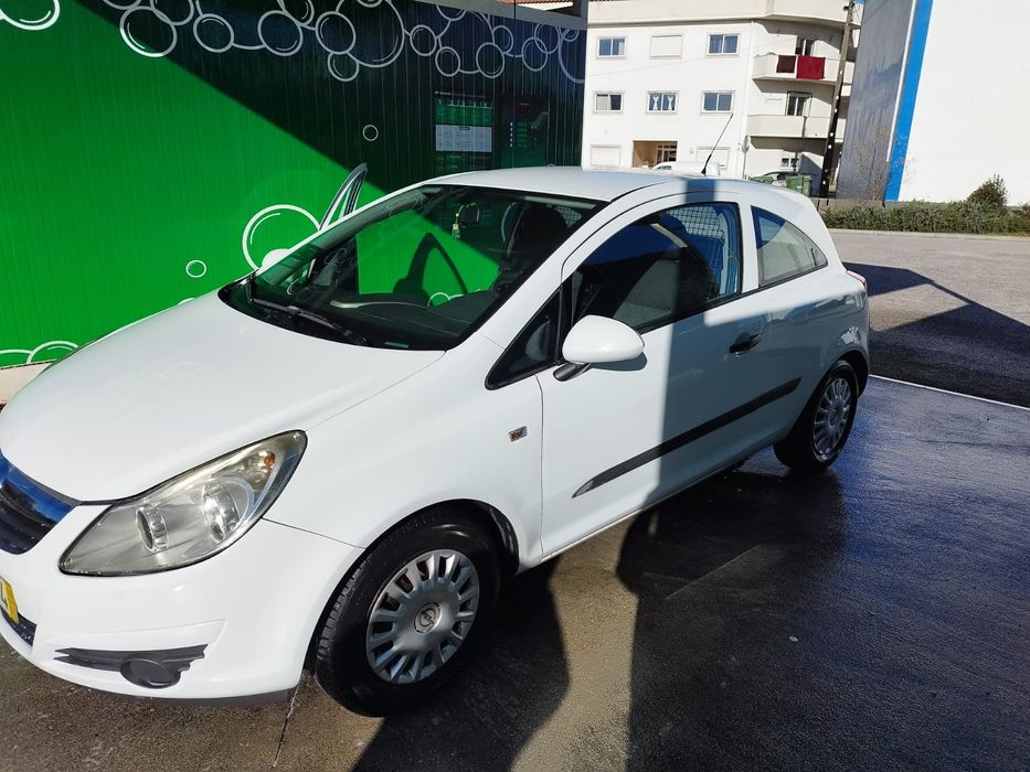 Comercial em bom estado