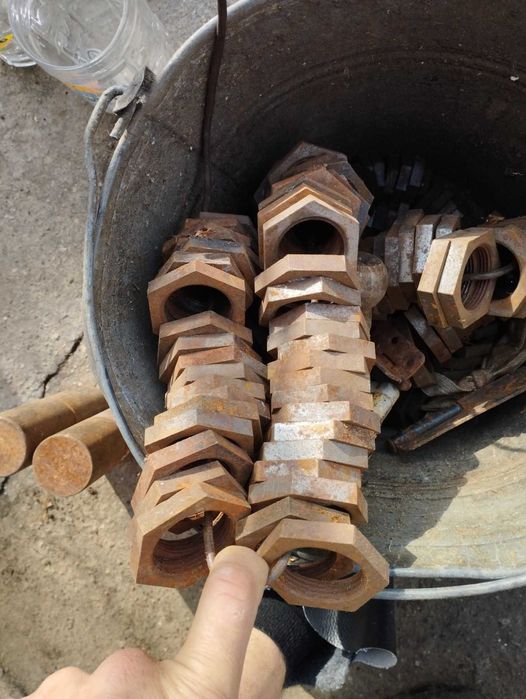 Контргайки ,контрольна гайка