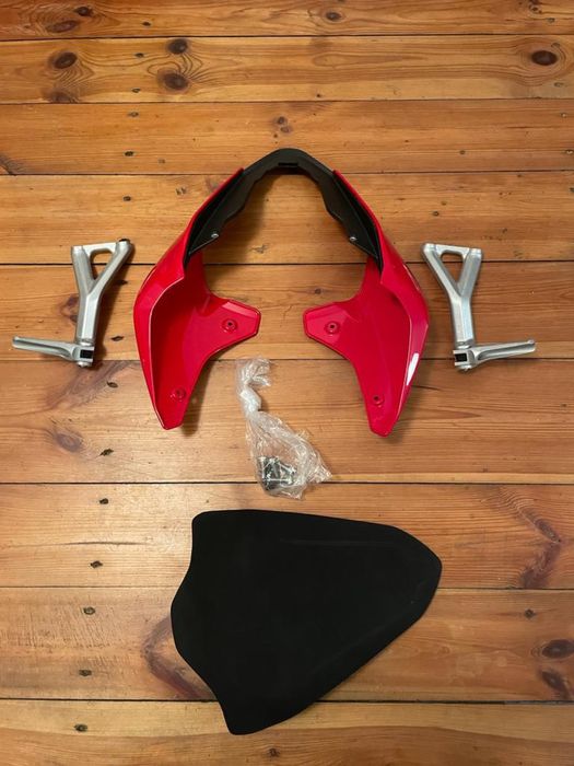 Siedzenie ogon podnóżki Ducati Streetfighter V4