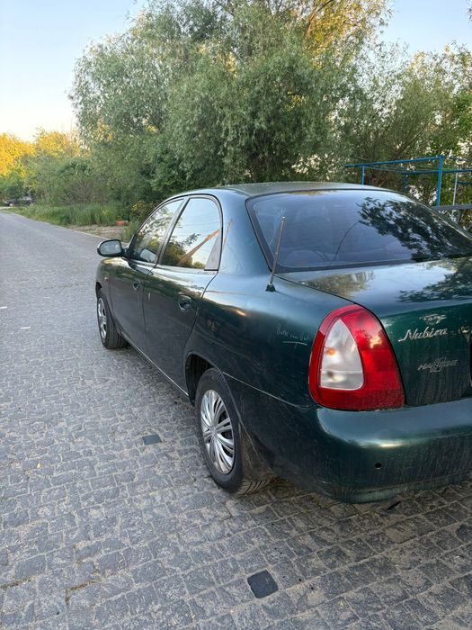 Daewoo nubira 1998