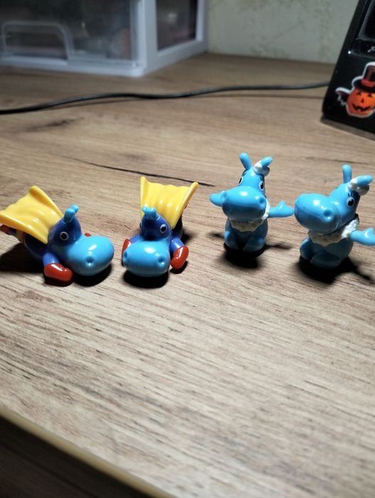 Киндер с коллекции бегемотики