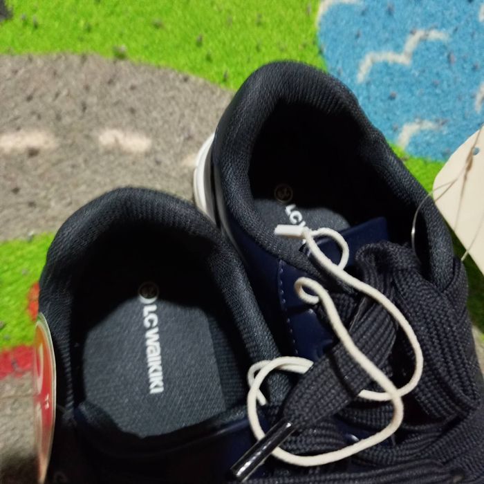 Продам новые детские мокасины на мальчика