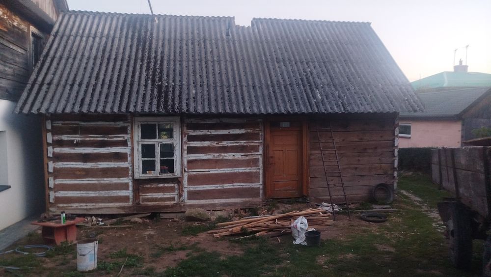 Bale z domu na drewno