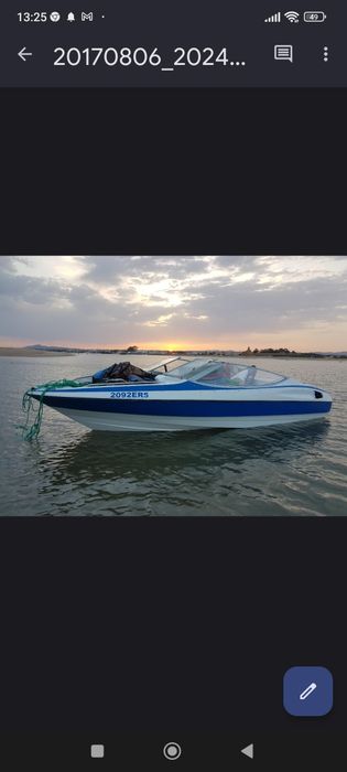Lancha Bayliner Capri