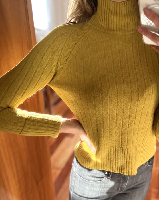 Żółty musztardowy sweter golf Whistles