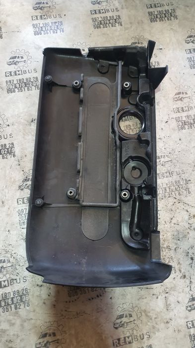 Кришка двигуна декоративна Mercedes-Benz w203 w210 2.2cdi om 611