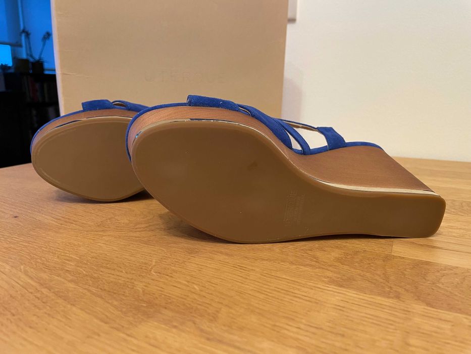 Sandálias Uterque Azuis em Camurça