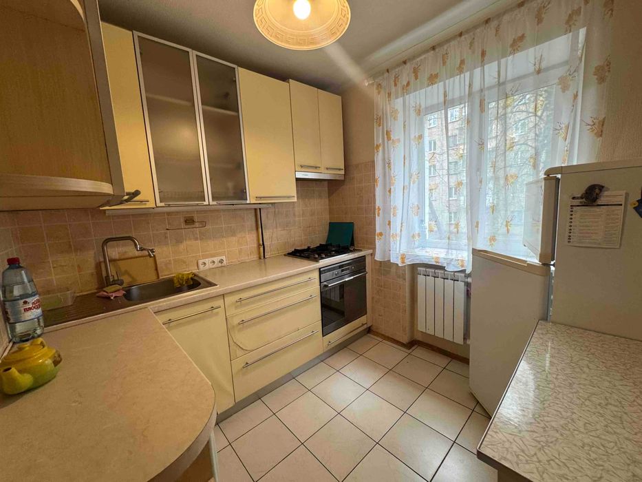 Оренда 1 кімнатної квартири по вул.Салютна 11