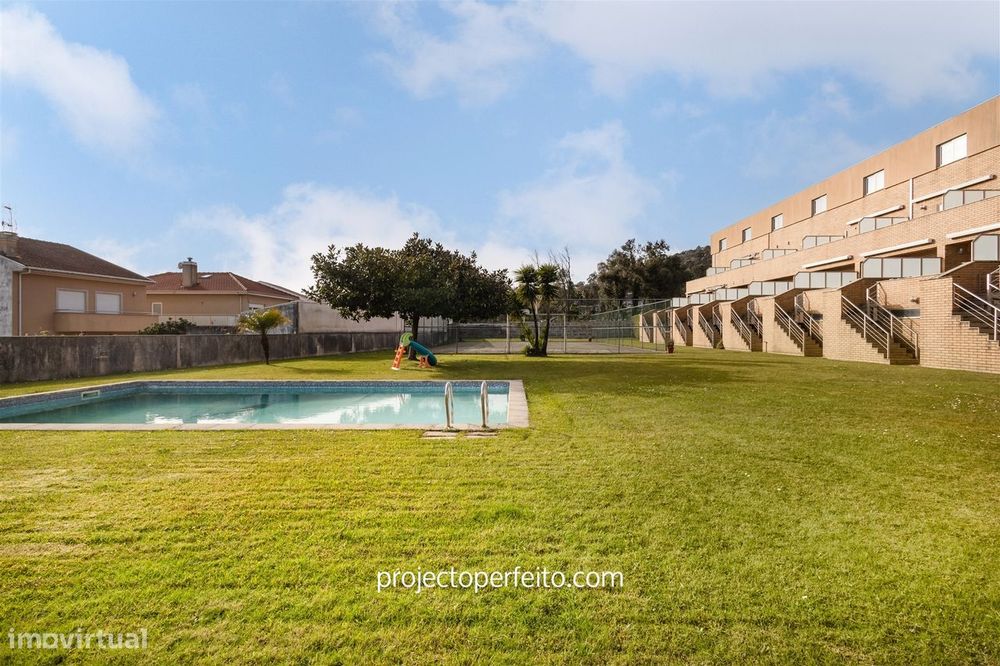 Moradia de tipologia T4+1 para venda em Perosinho, Vila Nova de Gaia