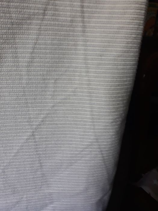 Colcha Nova de cor Beje 2,7 x 2 mts