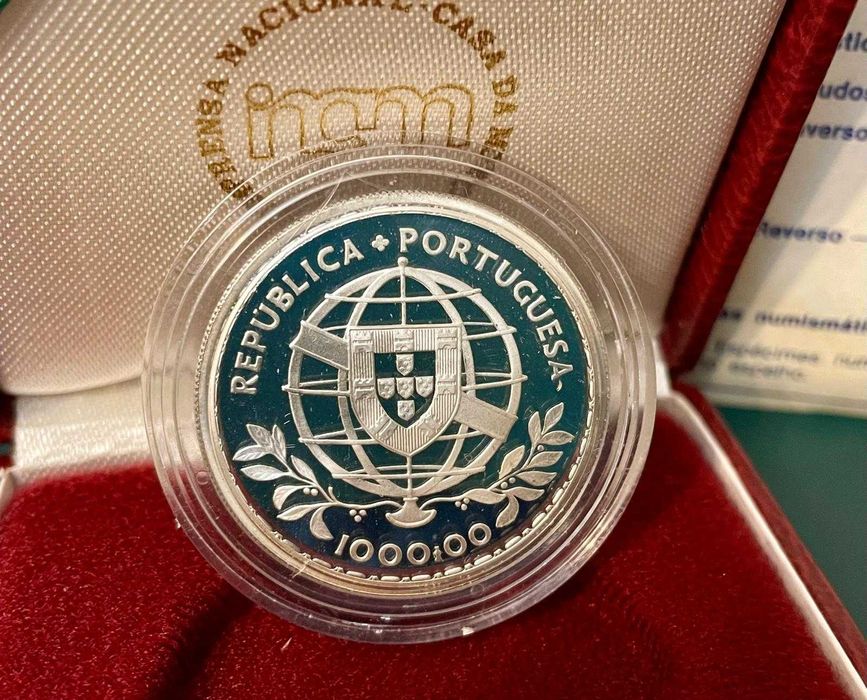 Moeda comemorativa em prata do IV Centenário da Morte de Camões