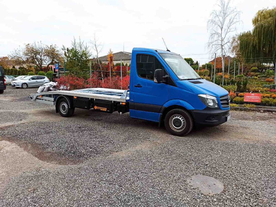 Київ  Україна Європа Автовоз Евакуатор