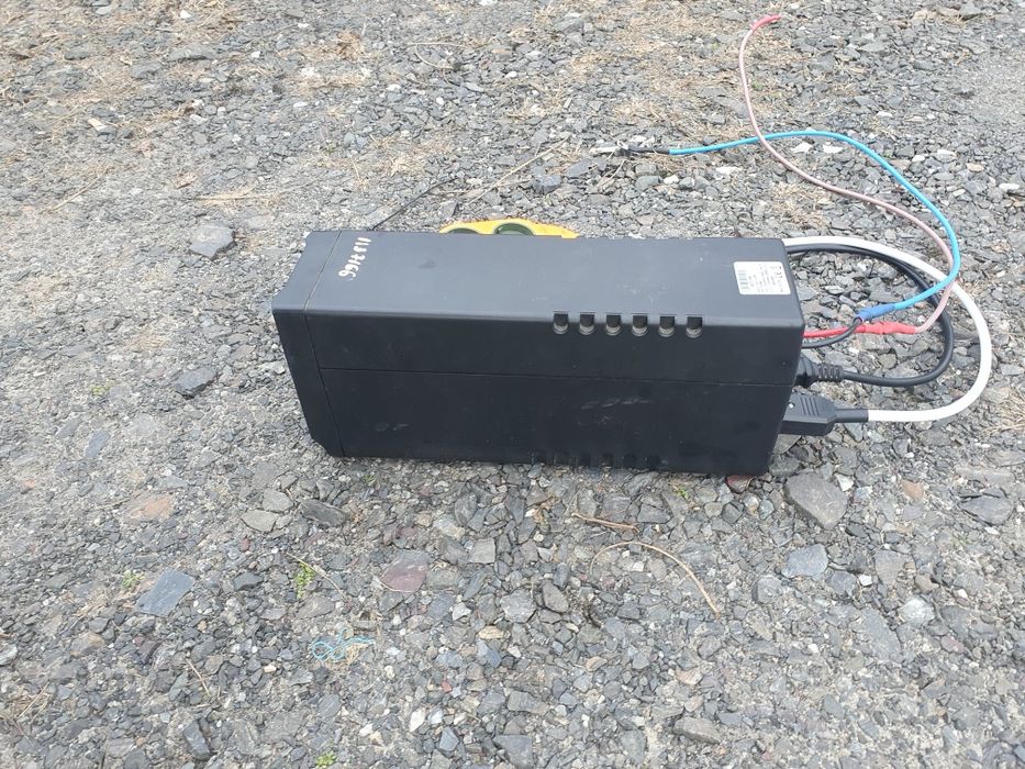 Инвертор 12-220в от автомобильного аккумулятора бесперебойник UPS упс