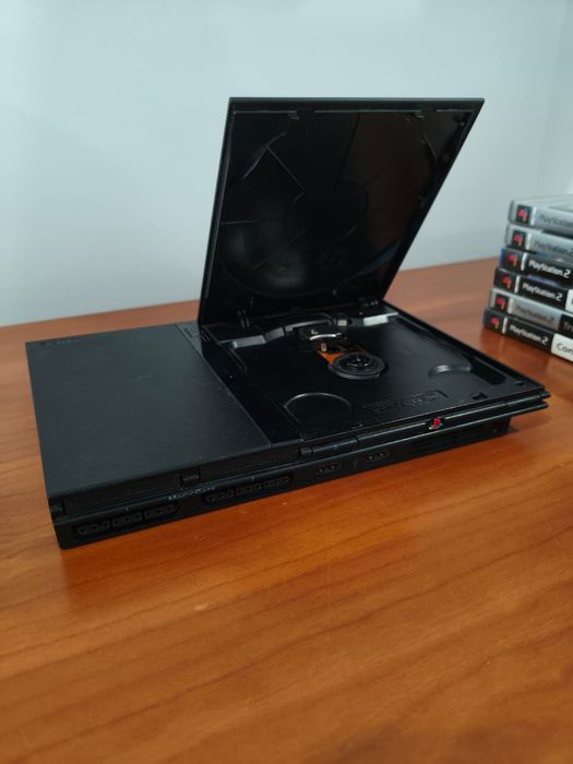PlayStation 2 Com jogos e 1 Comando