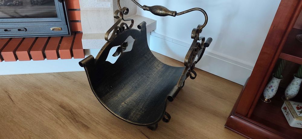 Suporte de ferro bronzeado para lareira