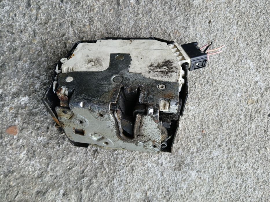 Fecho porta trás esquerda  para land rover discovery td5
