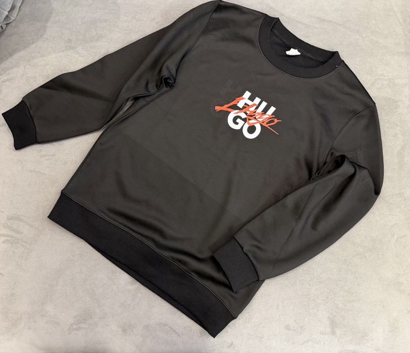 Кофта жіночка HUGO нова