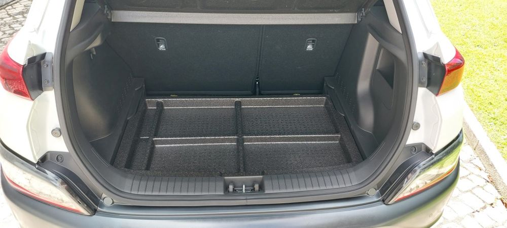 Hyundai Kauai 1.6 GDI HEV PREMIUM