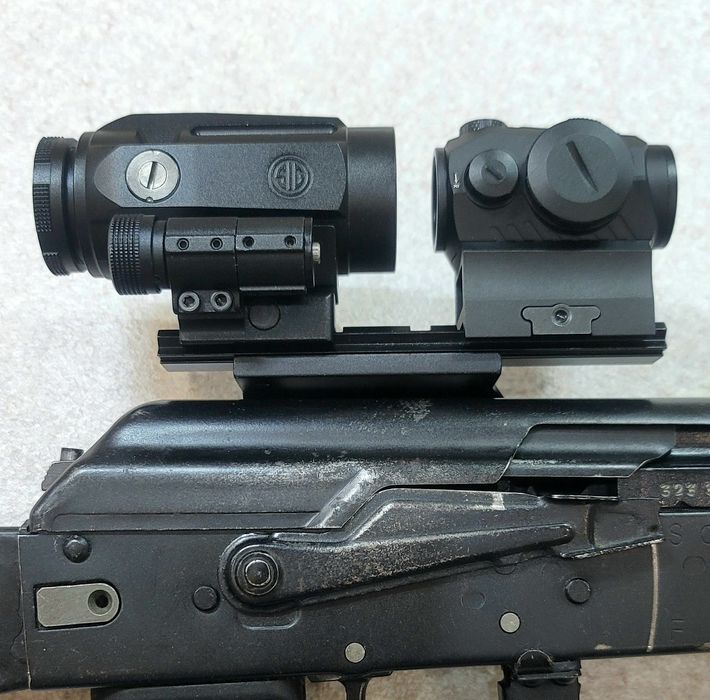 Колиматорный прицел Romeo5 + магнифер , увеличитель Juliet5-Micro  5x