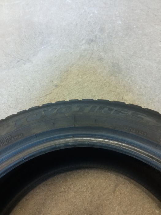 Komplet opon 225/50R18 99W  Toyo Celsius AS2